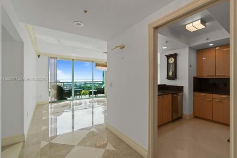 Condo in Miami, Florida, 3 bedrooms  № 1419776 - photo 14