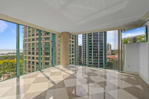 Condo in Miami, Florida, 3 bedrooms  № 1419776 - photo 10