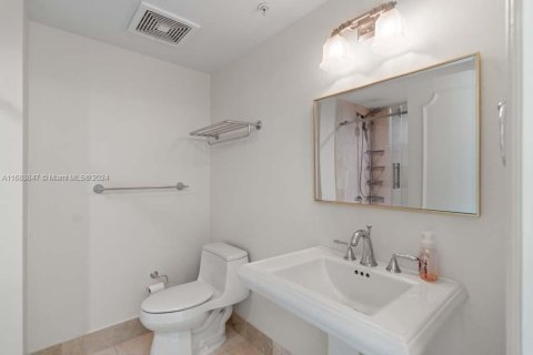 Condo in Miami, Florida, 3 bedrooms  № 1419776 - photo 21