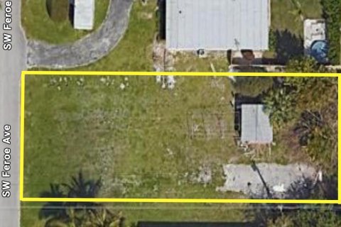 Terreno en venta en Palm City, Florida № 1178632 - foto 1