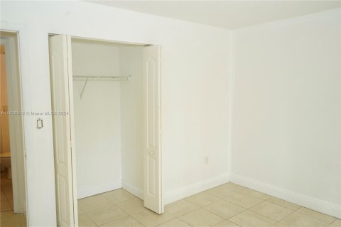 Condo in Sunrise, Florida, 2 bedrooms  № 1306114 - photo 21