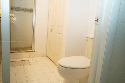 Condo in Sunrise, Florida, 2 bedrooms  № 1306114 - photo 30