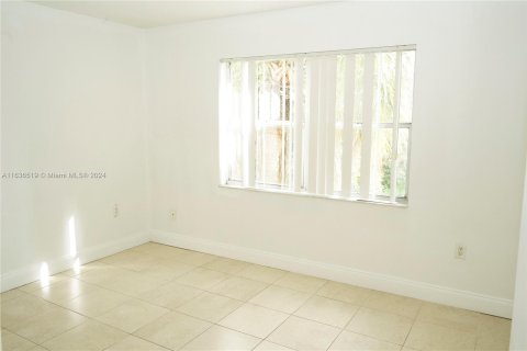 Copropriété à vendre à Sunrise, Floride: 2 chambres, 87.7 m2 № 1306114 - photo 20