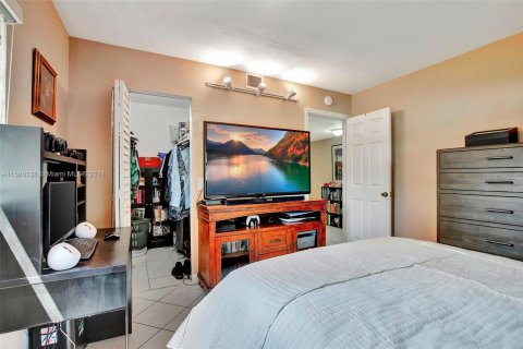 Copropriété à vendre à Pembroke Pines, Floride: 2 chambres, 110.55 m2 № 1173522 - photo 14