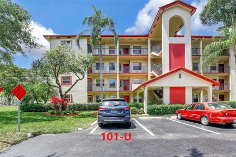 Copropriété à vendre à Pembroke Pines, Floride: 2 chambres, 110.55 m2 № 1173522 - photo 29