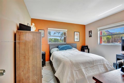 Copropriété à vendre à Pembroke Pines, Floride: 2 chambres, 110.55 m2 № 1173522 - photo 12