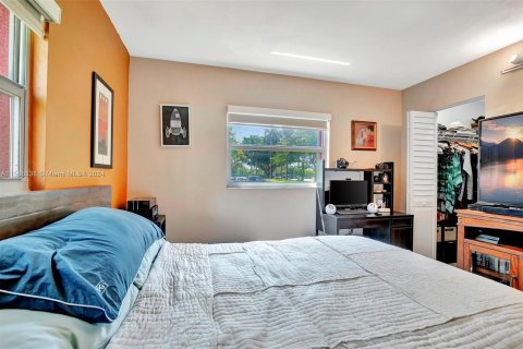 Copropriété à vendre à Pembroke Pines, Floride: 2 chambres, 110.55 m2 № 1173522 - photo 15