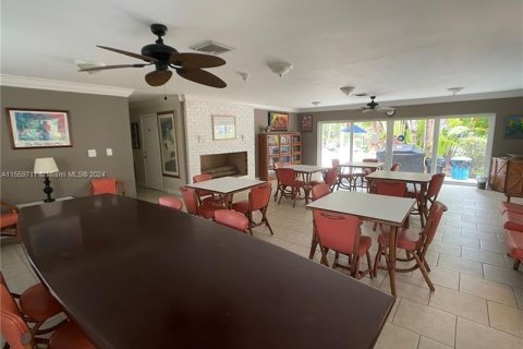 Copropriété à vendre à Wilton Manors, Floride: 1 chambre, 69.68 m2 № 1081316 - photo 18