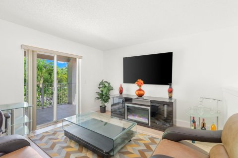 Casa en venta en Coral Springs, Florida, 4 dormitorios, 207.73 m2 № 1161792 - foto 10