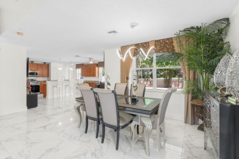 Villa ou maison à vendre à Coral Springs, Floride: 4 chambres, 207.73 m2 № 1161792 - photo 22