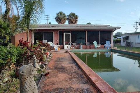 Casa en venta en Palm City, Florida, 2 dormitorios, 102.75 m2 № 1162068 - foto 3