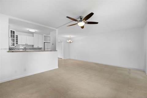 Condo in Deerfield Beach, Florida, 1 bedroom  № 1355019 - photo 6