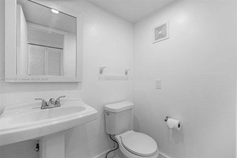 Copropriété à louer à Deerfield Beach, Floride: 1 chambre, 65.03 m2 № 1355019 - photo 10