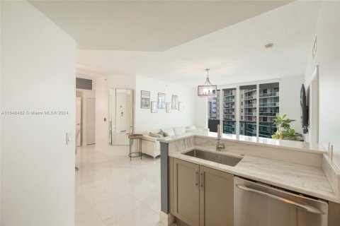 Copropriété à louer à North Bay Village, Floride: 2 chambres, 116.22 m2 № 1355016 - photo 6