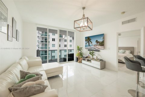 Copropriété à louer à North Bay Village, Floride: 2 chambres, 116.22 m2 № 1355016 - photo 10