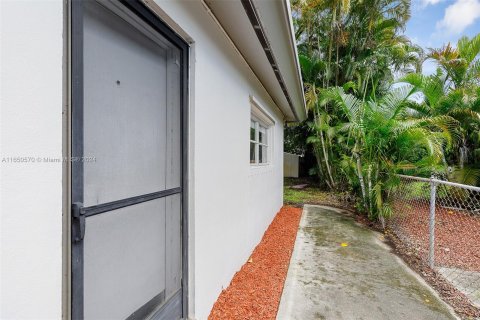 Villa ou maison à vendre à Fort Lauderdale, Floride: 3 chambres, 110.55 m2 № 1348044 - photo 25