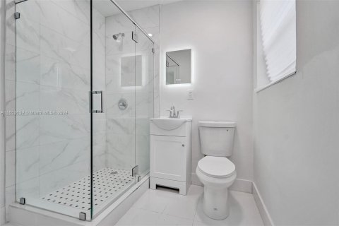 Casa en venta en Miami, Florida, 4 dormitorios, 127.09 m2 № 1348041 - foto 7