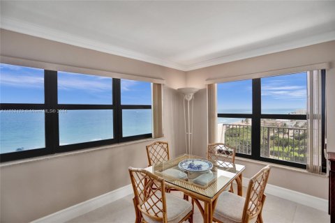 Condo in Hollywood, Florida, 3 bedrooms  № 1348040 - photo 12