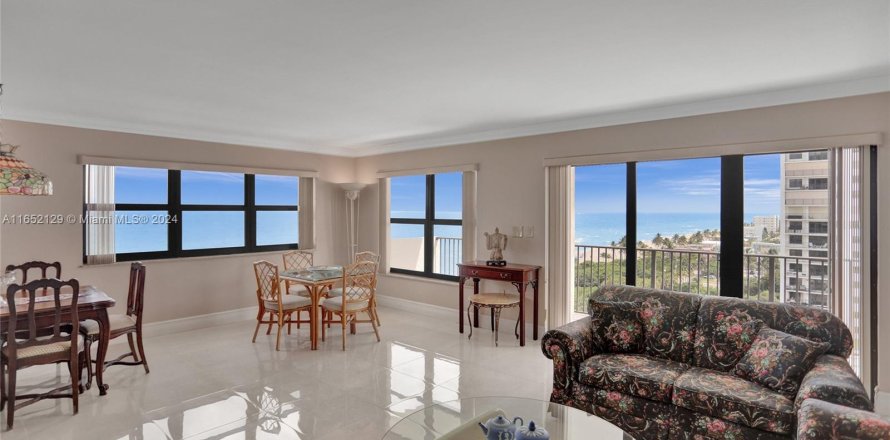 Condo in Hollywood, Florida, 3 bedrooms  № 1348040