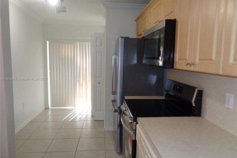 Condo in Homestead, Florida, 2 bedrooms  № 1348042 - photo 4