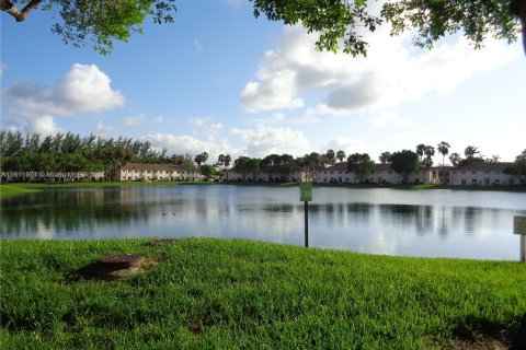 Condo in Homestead, Florida, 2 bedrooms  № 1348042 - photo 17