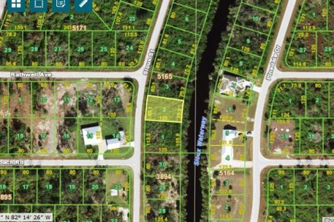 Terreno en venta en Port Charlotte, Florida № 1249599 - foto 1