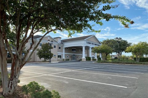 Immobilier commercial à louer à The Villages, Floride: 222.13 m2 № 655276 - photo 4