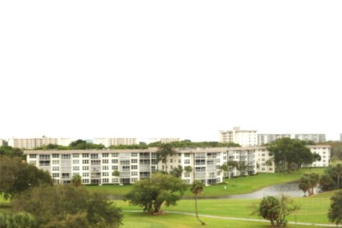 Condominio en venta en Pompano Beach, Florida, 3 dormitorios, 158.86 m2 № 890165 - foto 9