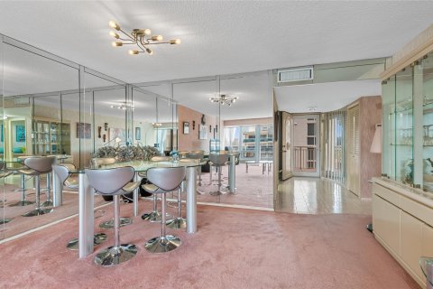 Copropriété à vendre à Fort Lauderdale, Floride: 2 chambres, 139.35 m2 № 869954 - photo 27