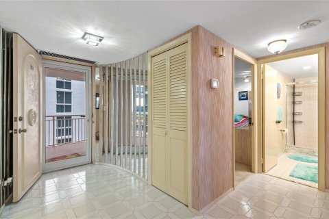 Copropriété à vendre à Fort Lauderdale, Floride: 2 chambres, 139.35 m2 № 869954 - photo 13