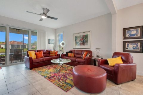 Casa en venta en Port St. Lucie, Florida, 2 dormitorios, 157 m2 № 919114 - foto 5