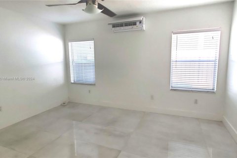 Casa en venta en Sunrise, Florida, 3 dormitorios, 132.2 m2 № 1321709 - foto 11