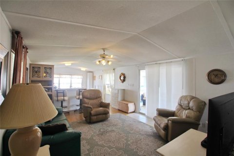 Condo in Okeechobee, Florida, 2 bedrooms  № 1107308 - photo 15