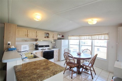 Copropriété à vendre à Okeechobee, Floride: 2 chambres, 73.21 m2 № 1107308 - photo 11