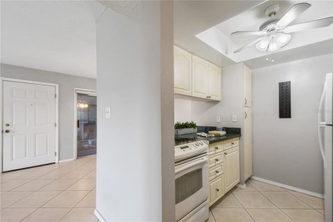 Copropriété à vendre à Orlando, Floride: 2 chambres, 88.44 m2 № 1388716 - photo 12