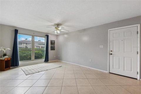 Copropriété à vendre à Orlando, Floride: 2 chambres, 88.44 m2 № 1388716 - photo 4