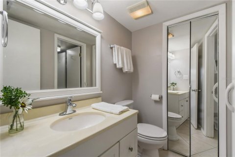 Condo in Orlando, Florida, 2 bedrooms  № 1388716 - photo 17