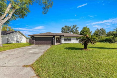 House in Ocala, Florida 3 bedrooms, 178.37 sq.m. № 1388717 - photo 2