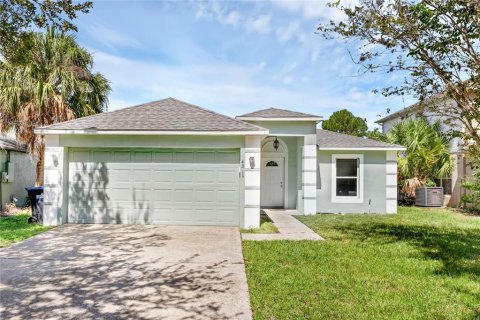 Villa ou maison à louer à Orlando, Floride: 3 chambres, 138.7 m2 № 1346430 - photo 1