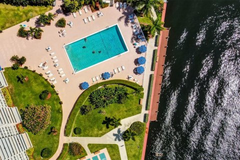 Copropriété à vendre à Fort Lauderdale, Floride: 2 chambres, 120.77 m2 № 1079822 - photo 2