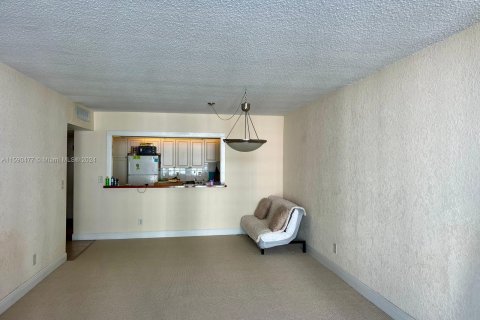 Купить кондоминиум в Санни-Айлс-Бич, Флорида 1 спальня, 92.9м2, № 1180736 - фото 5