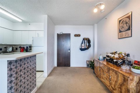 Condo in Miami Beach, Florida, 1 bedroom  № 1381977 - photo 6