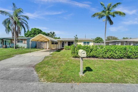 Villa ou maison à vendre à Dania Beach, Floride: 3 chambres, 125.6 m2 № 1382024 - photo 5