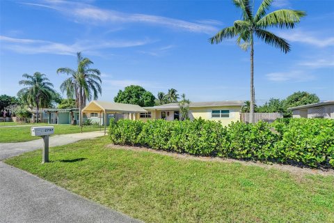 Villa ou maison à vendre à Dania Beach, Floride: 3 chambres, 125.6 m2 № 1382024 - photo 4