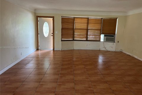 Casa en venta en Plantation, Florida, 4 dormitorios, 144.65 m2 № 1333077 - foto 8