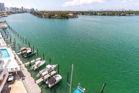 Condo in Miami Beach, Florida, 2 bedrooms  № 1345285 - photo 2