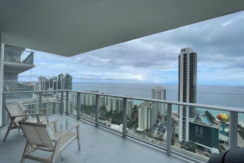 Condominio en venta en Hollywood, Florida, 2 dormitorios, 98.48 m2 № 420086 - foto 8