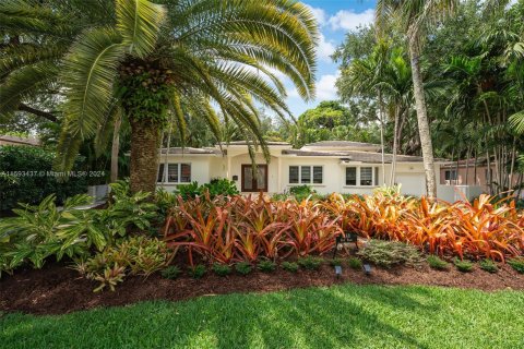 Villa ou maison à vendre à Coral Gables, Floride: 5 chambres, 316.24 m2 № 1189198 - photo 2