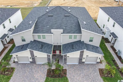 Copropriété à vendre à Davenport, Floride: 3 chambres, 166.11 m2 № 1245436 - photo 4