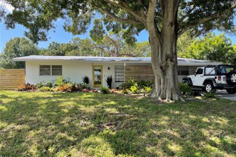 Villa ou maison à vendre à Sarasota, Floride: 3 chambres, 122.72 m2 № 1340829 - photo 1